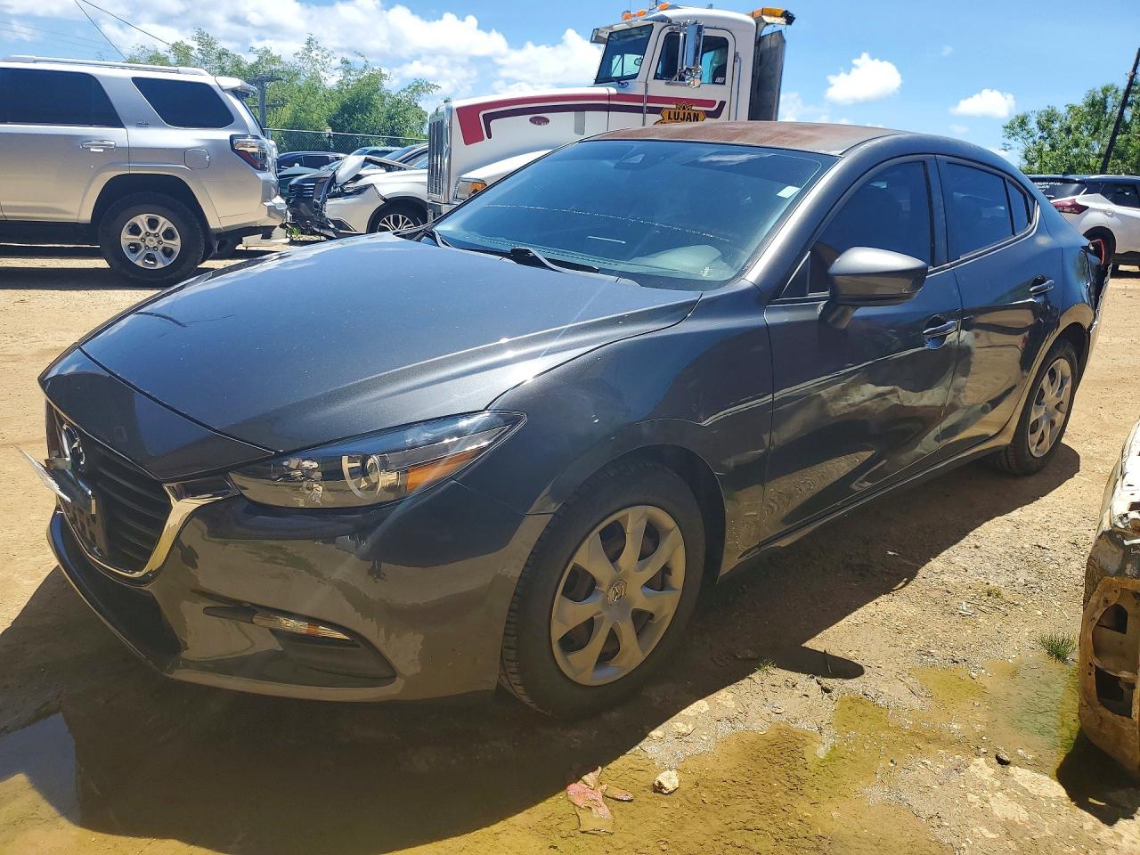 JM1BN1U76J1172407 · 2018 MAZDA 3