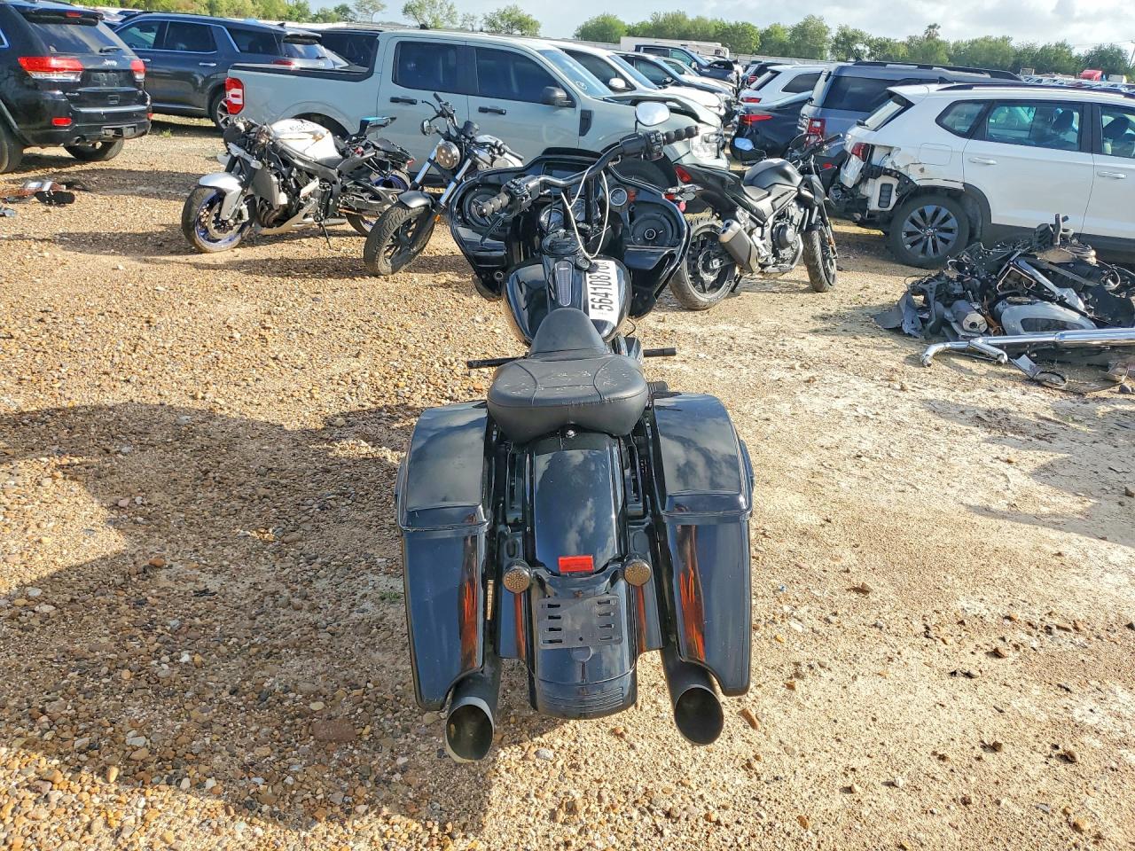 1HD1KTP10KB679658 · 2019 HARLEY-DAVIDSON FLTRXS · 4/9