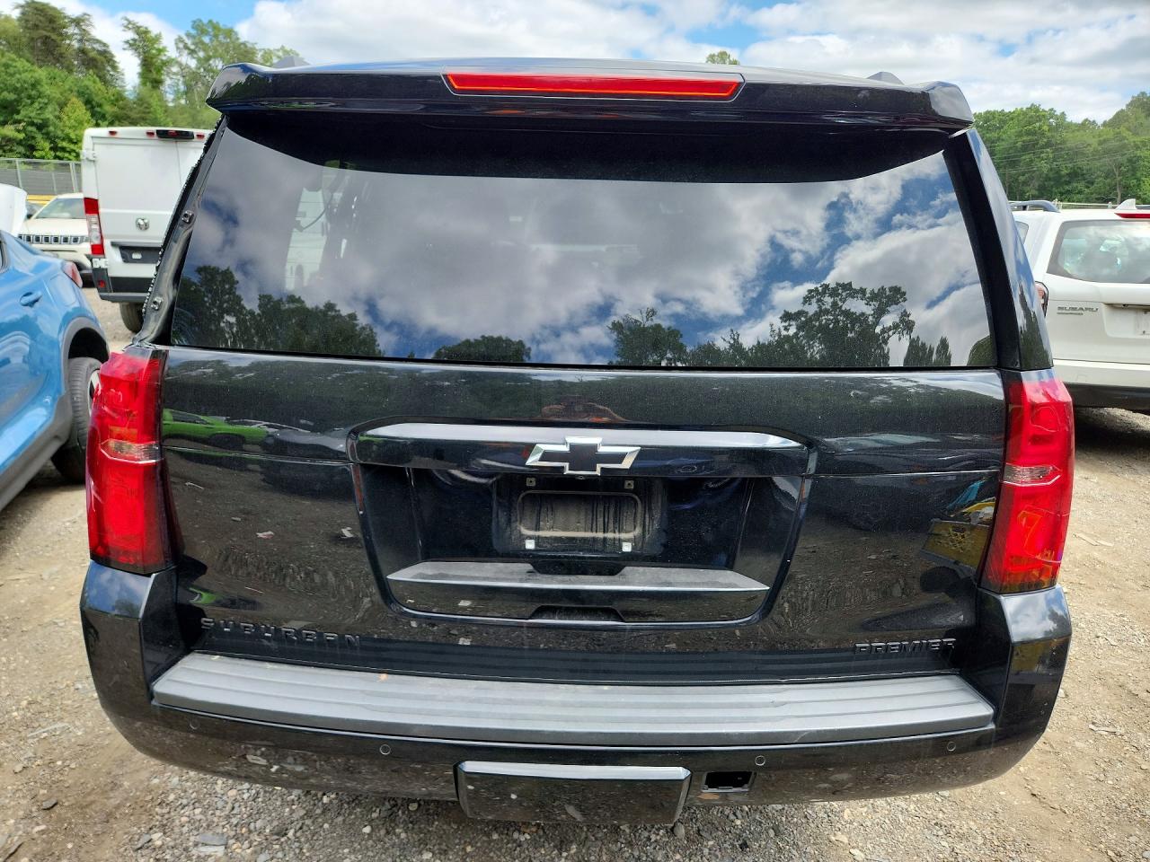 1GNSKJKJ1KR102704 · 2019 CHEVROLET SUBURBAN · 6/13
