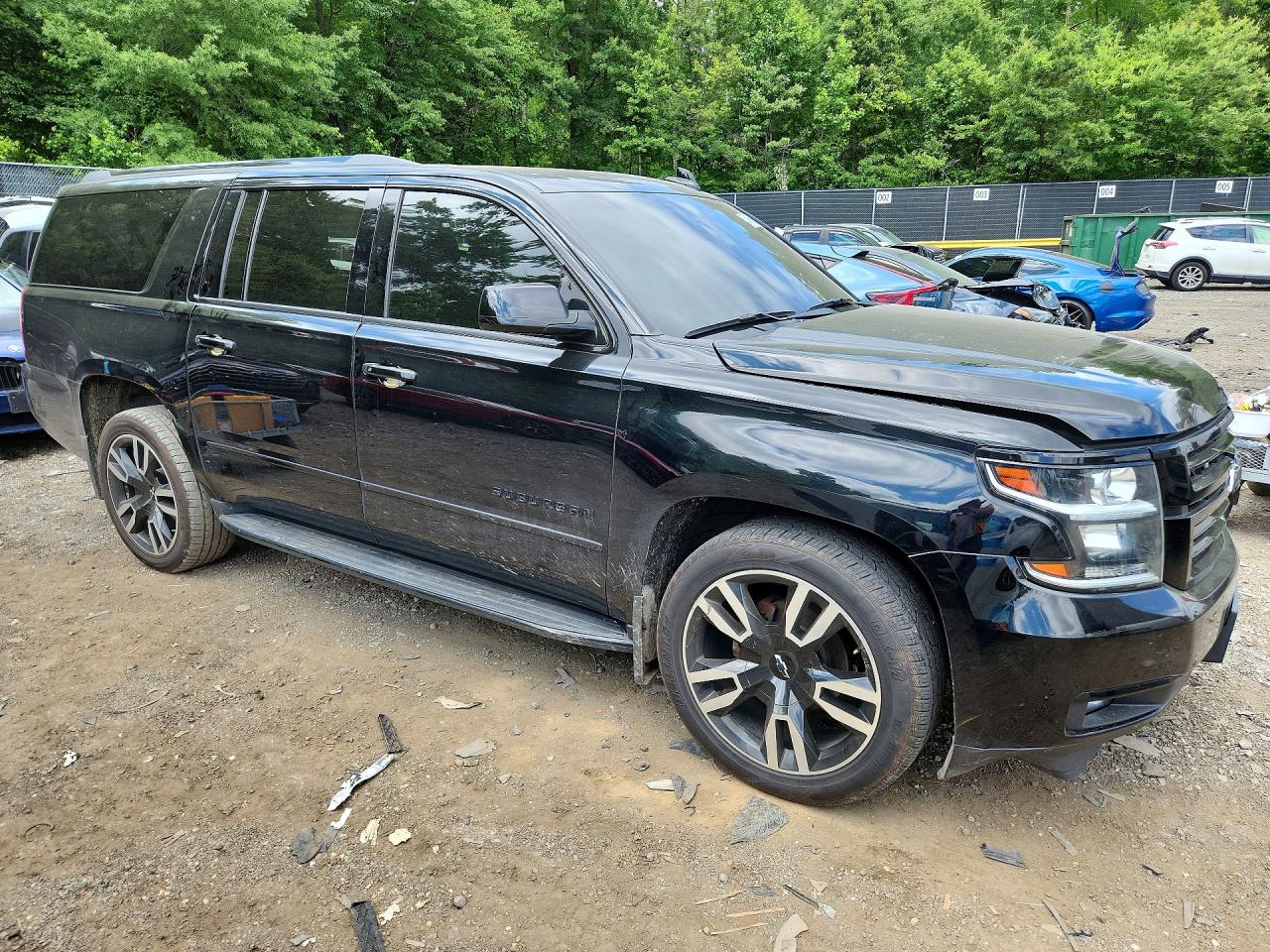 1GNSKJKJ1KR102704 · 2019 CHEVROLET SUBURBAN · 4/13