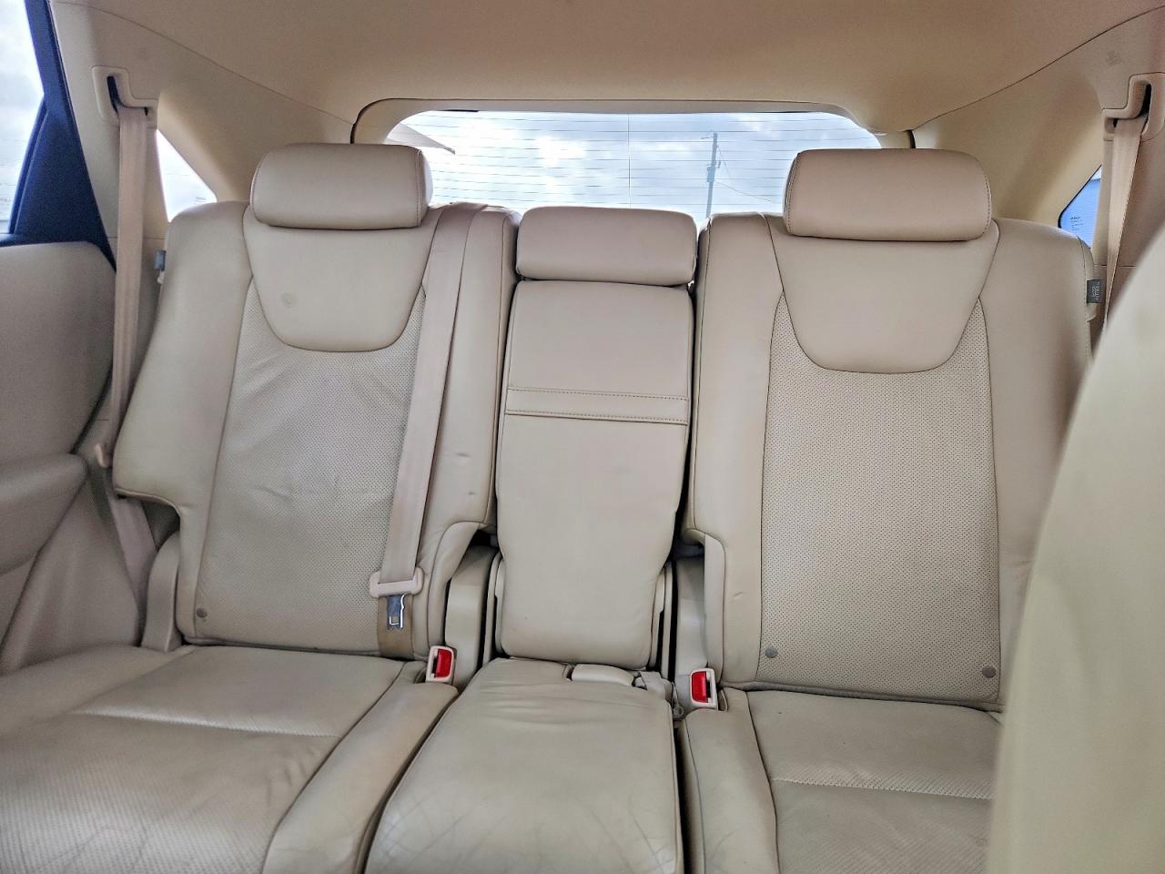 2T2ZK1BA7AC006961 · 2010 LEXUS RX · 10/13