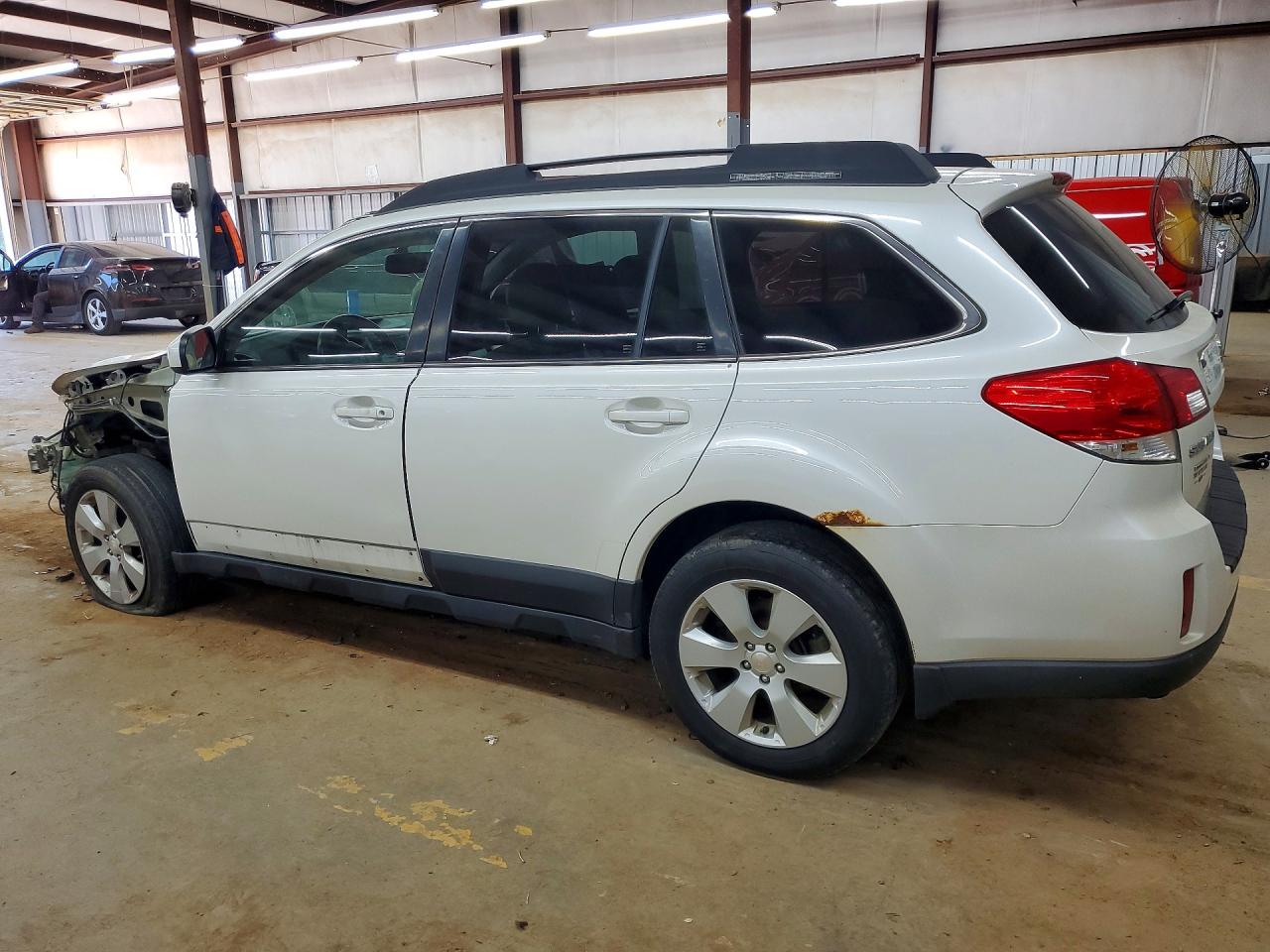 4S4BRBGC4C3263472 · 2012 SUBARU OUTBACK · 2/13