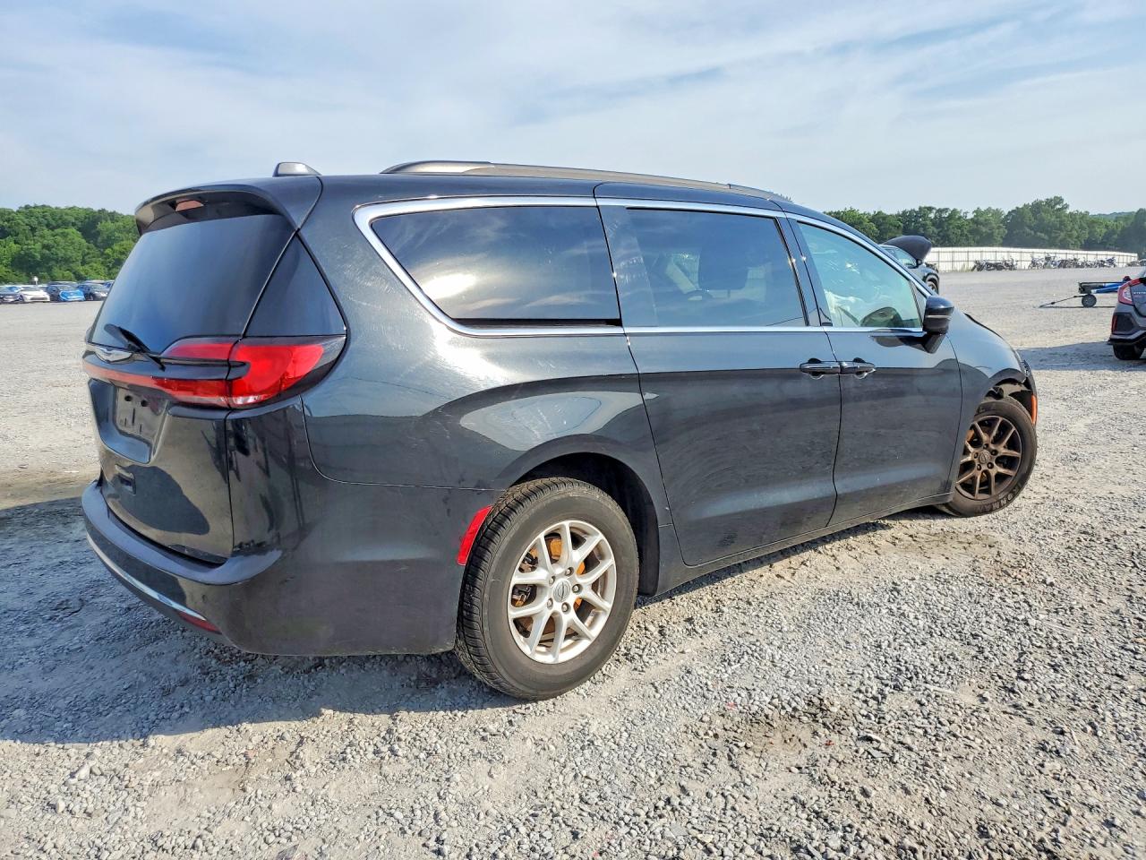 2C4RC1BG7NR128697 · 2022 CHRYSLER PACIFICA · 3/13