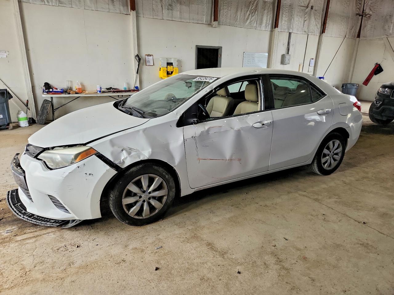 2015 TOYOTA COROLLA