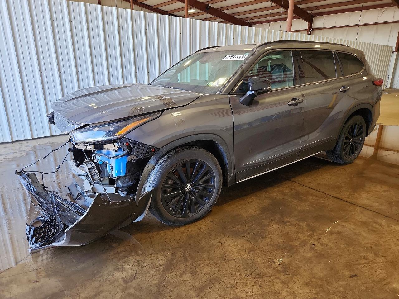 2023 TOYOTA HIGHLANDER
