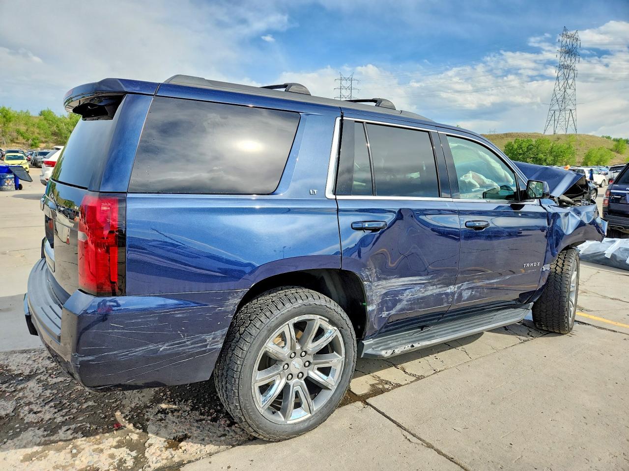 1GNSKBKC0JR227537 · 2018 CHEVROLET TAHOE · 3/13