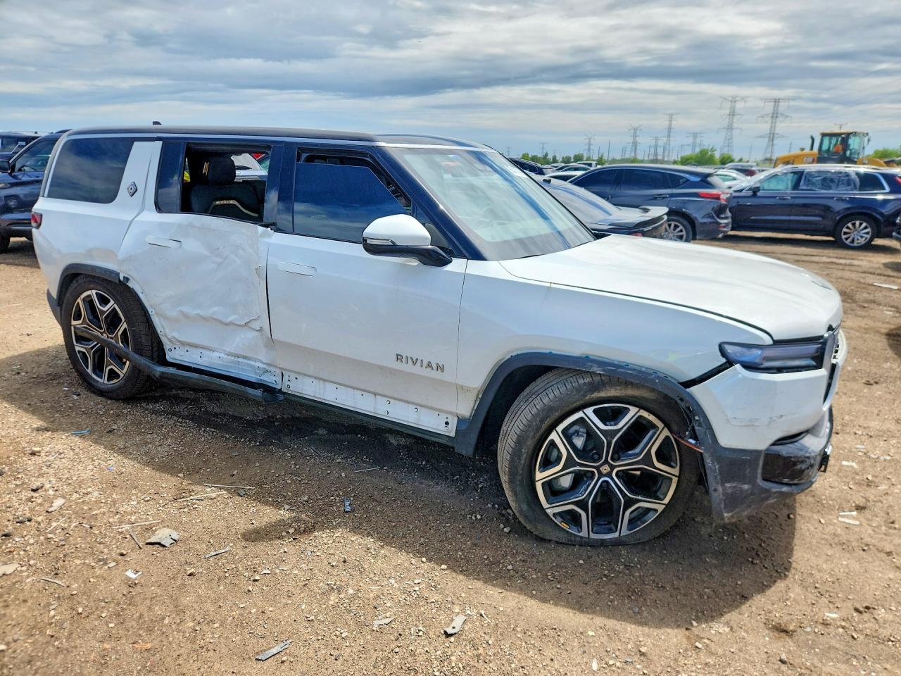 7PDSGBBA5SN074521 · 2025 RIVIAN R1S · 4/12
