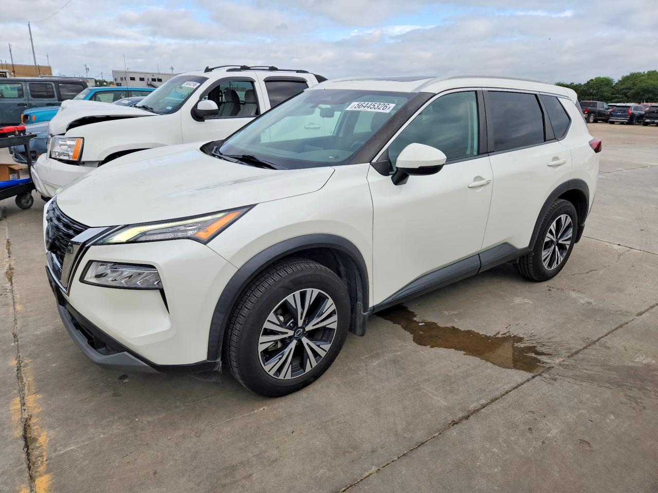 5N1BT3BA2NC724877 · 2022 NISSAN ROGUE