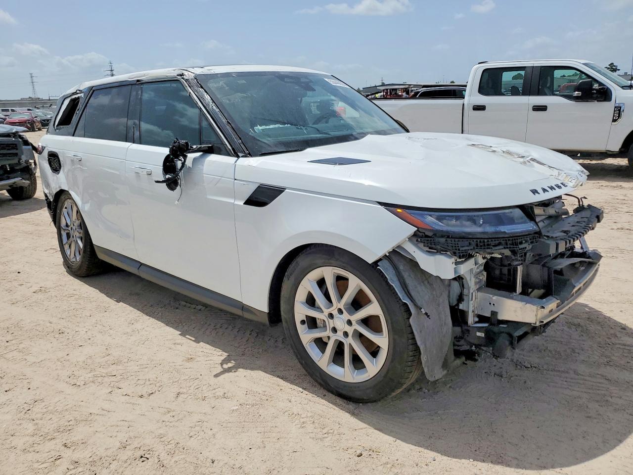 SAL1P9EU8SA457533 · 2025 LAND ROVER RANGE ROVER SPORT · 4/13