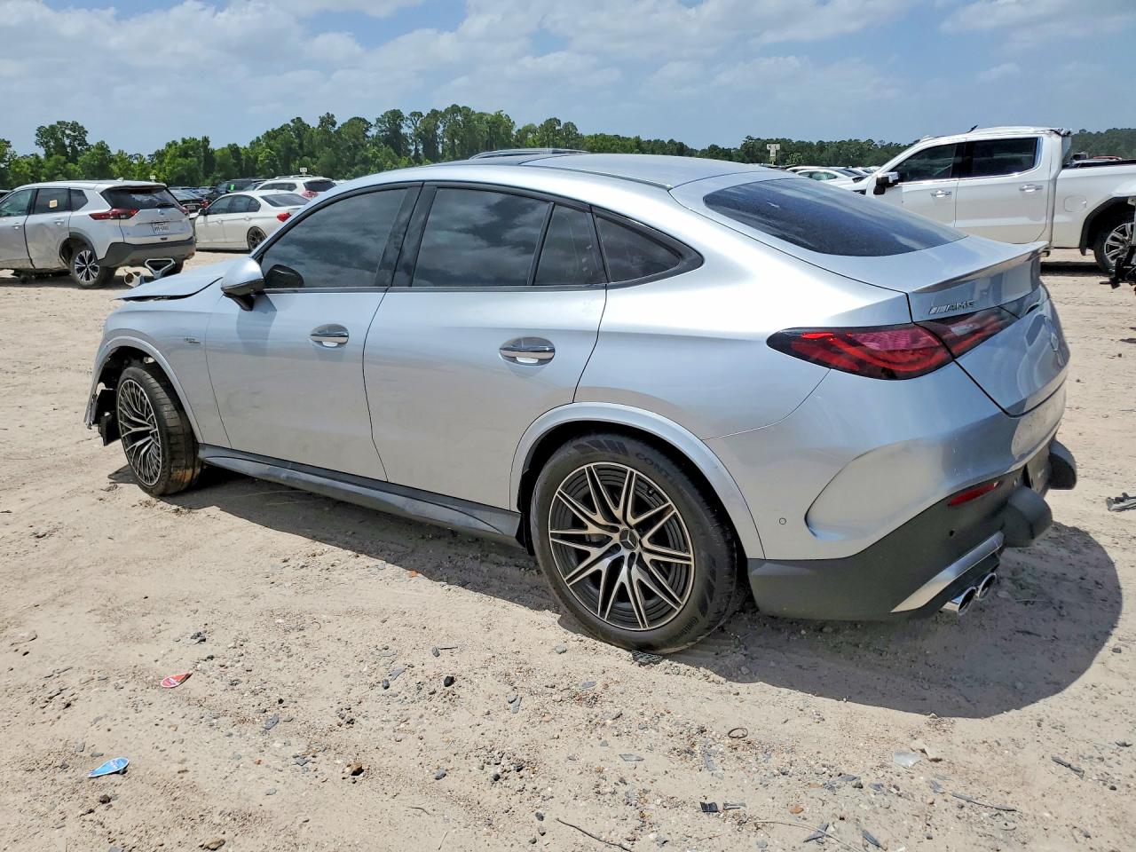 W1NKJ8HB8SF298073 · 2025 MERCEDES-BENZ GLC COUPE · 2/13