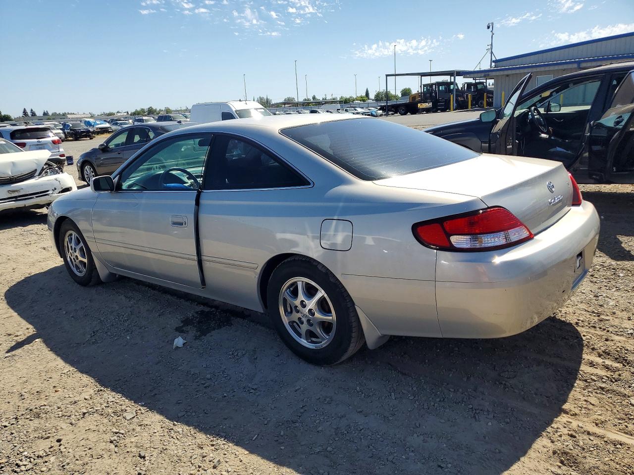 2T1CG22P0YC378142 · 2000 TOYOTA CAMRY SOLARA · 2/12