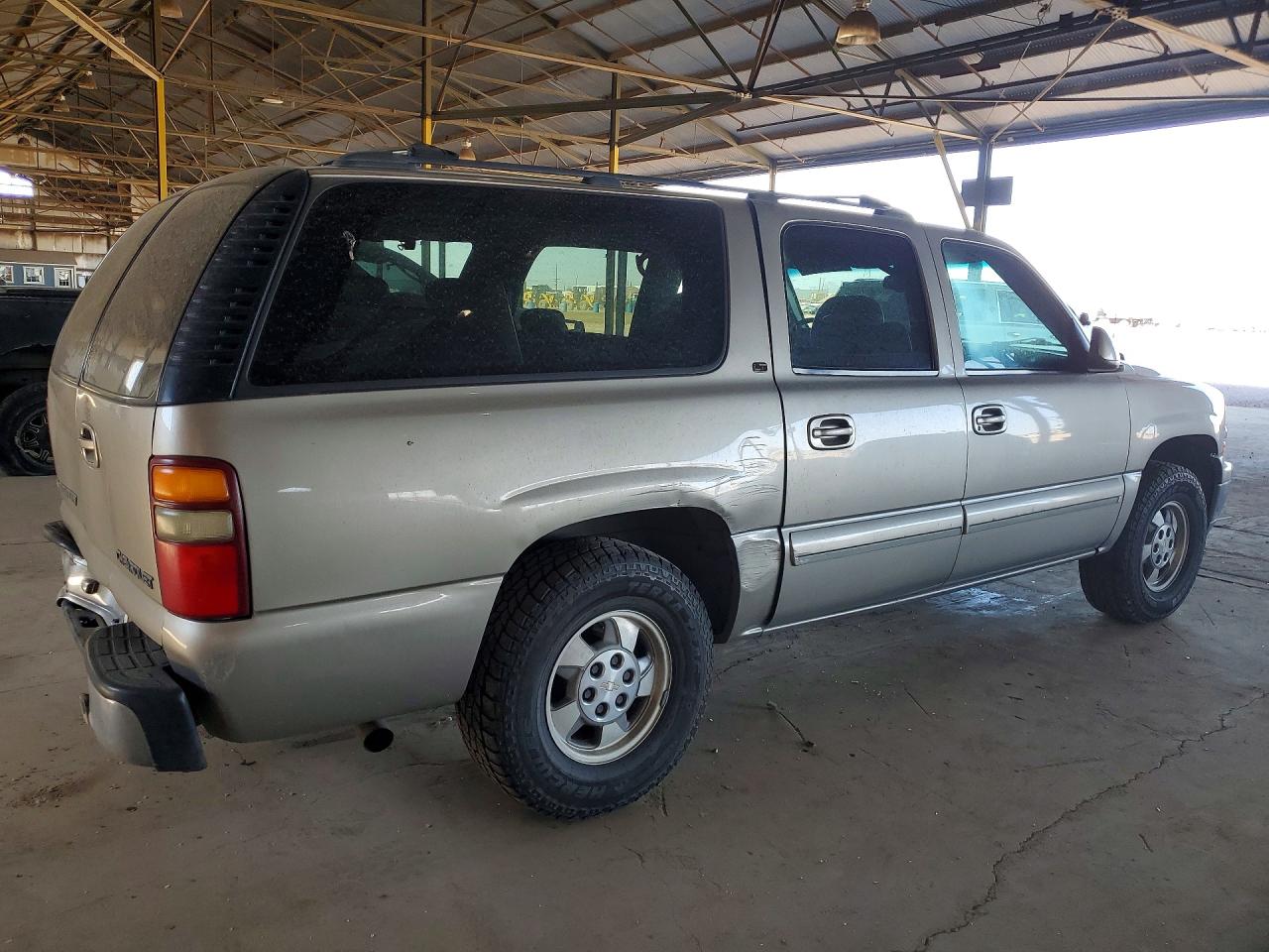 3GNFK16T51G144689 · 2001 CHEVROLET SUBURBAN · 3/13