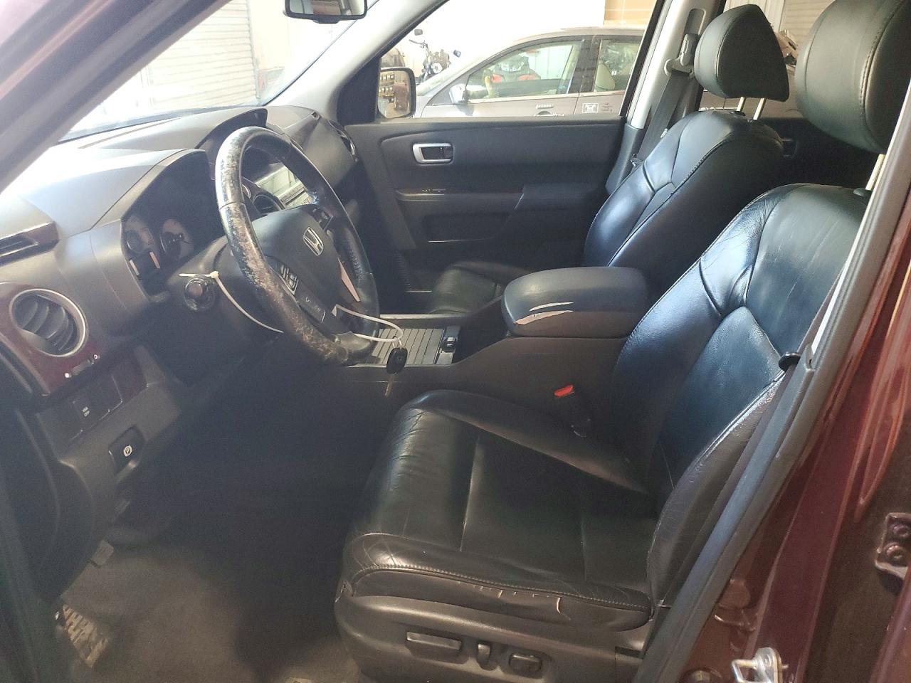 5FNYF4H72BB038098 · 2011 HONDA PILOT · 7/13