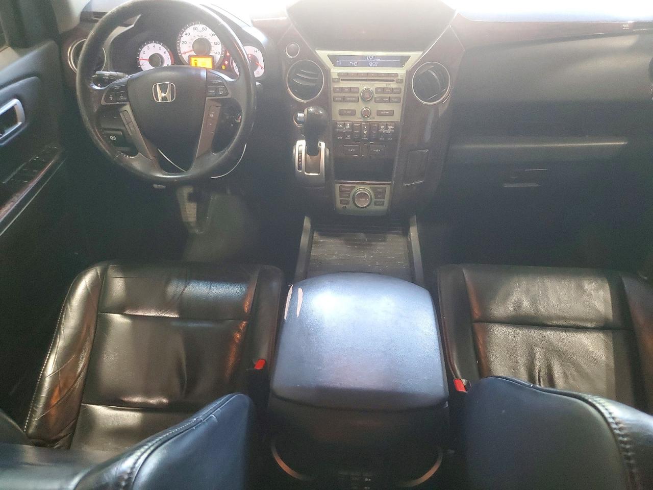 5FNYF4H72BB038098 · 2011 HONDA PILOT · 8/13