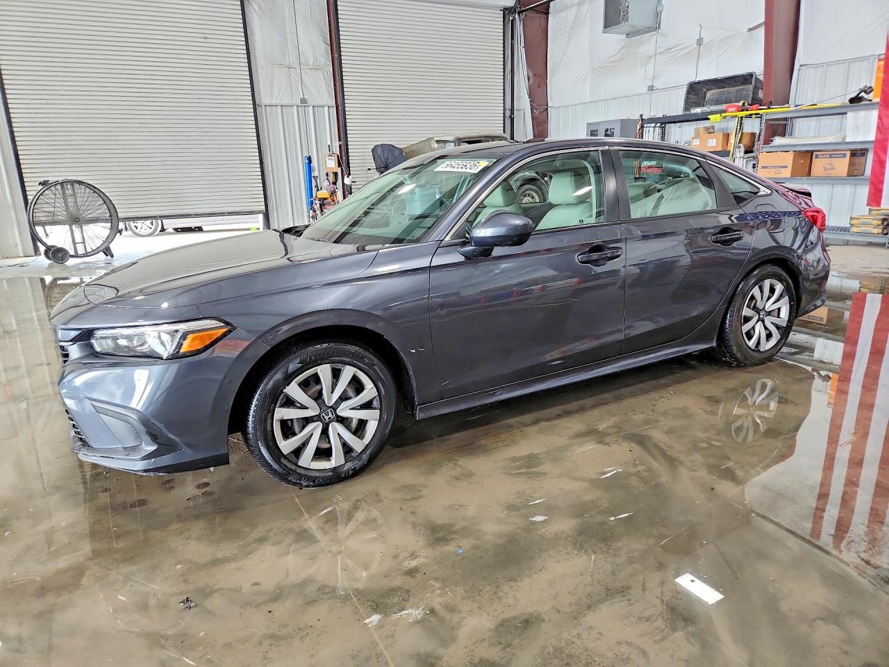 2HGFE2F22NH511584 · 2022 HONDA CIVIC