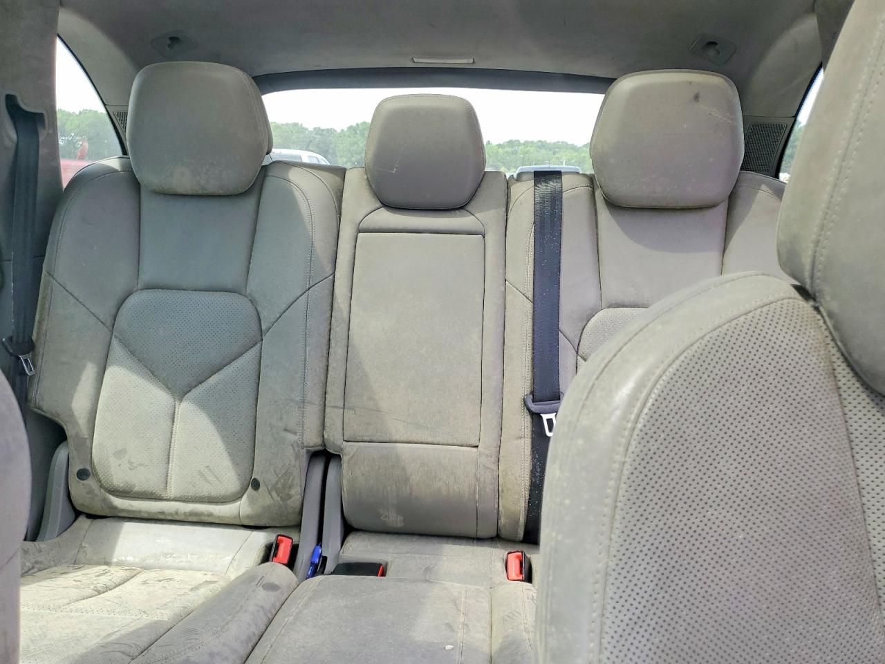 WP1AD2A28DLA77741 · 2013 PORSCHE CAYENNE · 10/13