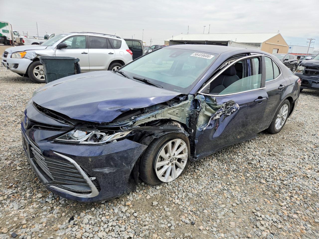 4T1C11AK0NU671597 · 2022 TOYOTA CAMRY