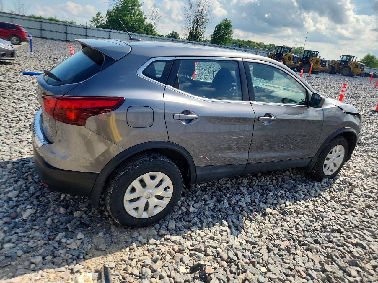 JN1BJ1CP8KW213785 · 2019 NISSAN ROGUE SPORT · 3/13