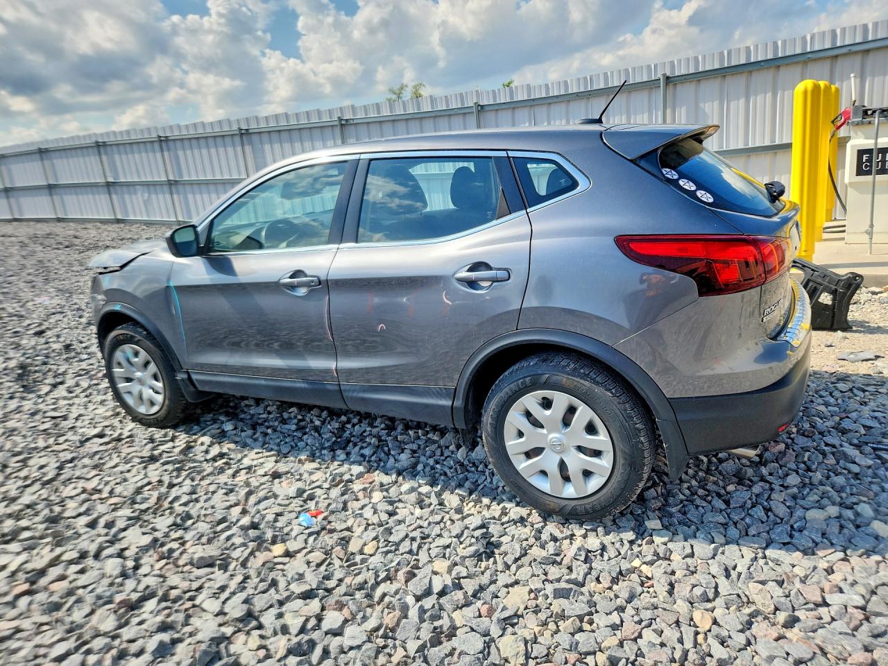 JN1BJ1CP8KW213785 · 2019 NISSAN ROGUE SPORT · 2/13