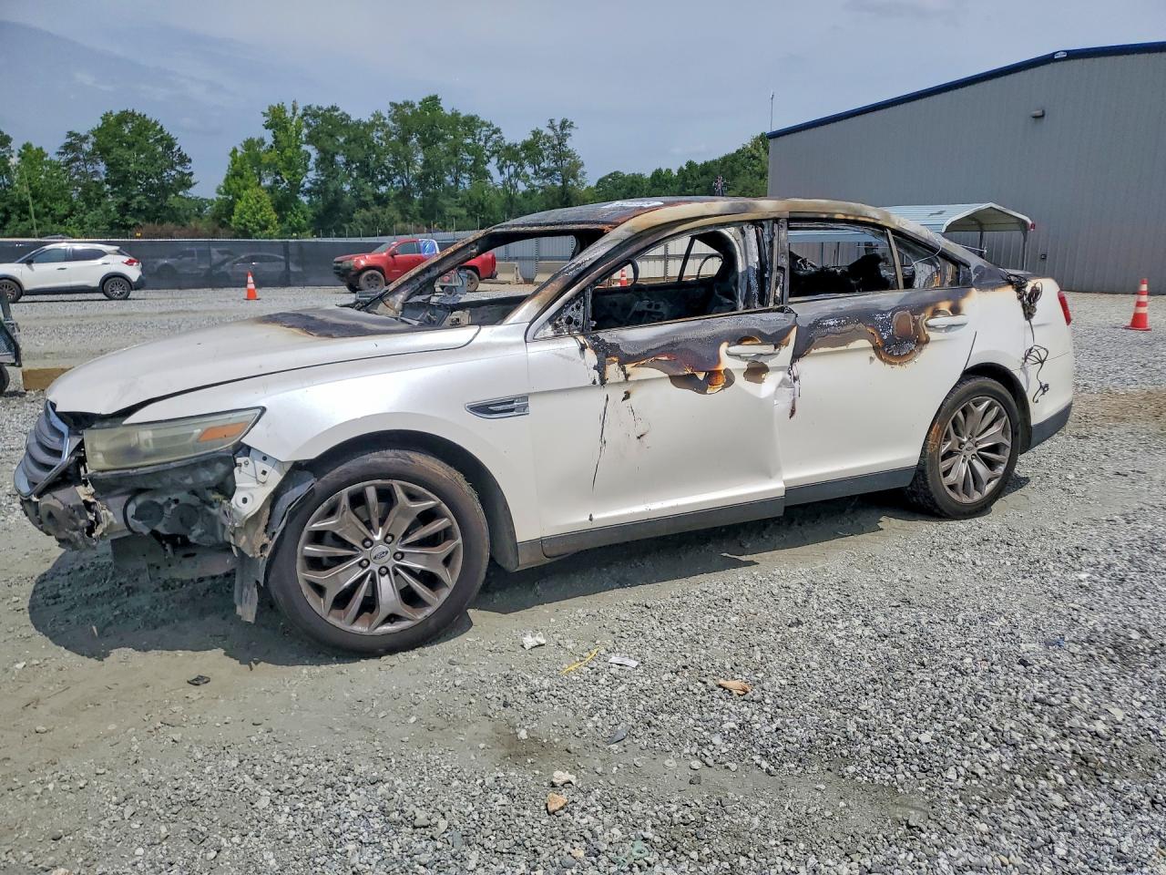 1FAHP2F86FG168853 · 2015 FORD TAURUS
