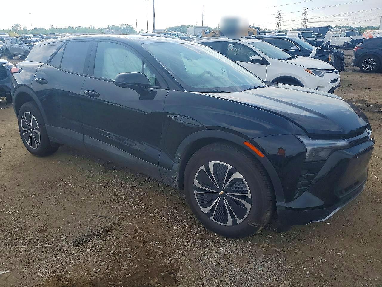 3GNKDARM3TS100929 · 2026 CHEVROLET BLAZER · 4/13