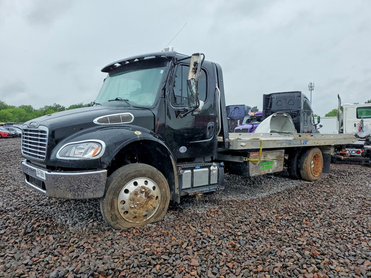 1FVACWFC9JHJJ8958 · 2018 FREIGHTLINER M2