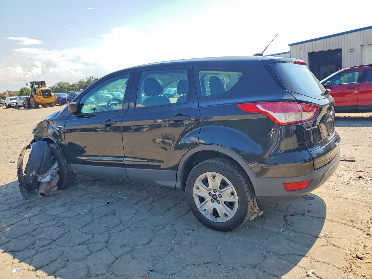 1FMCU0F71FUA56824 · 2015 FORD ESCAPE · 2/12