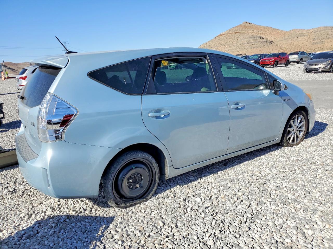 JTDZN3EU7E3315034 · 2014 TOYOTA PRIUS V · 3/13