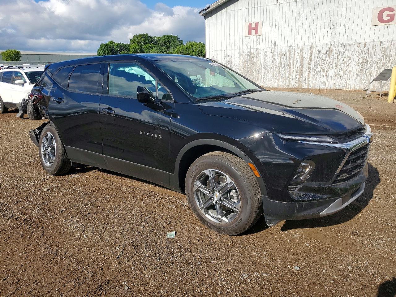 3GNKBCR40SS212202 · 2025 CHEVROLET BLAZER · 4/13