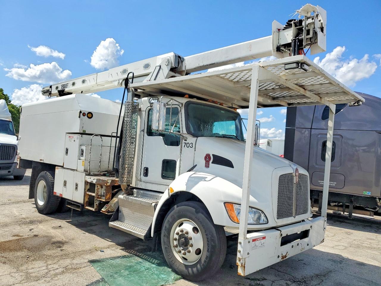 2015 KENWORTH CONSTRUCTION
