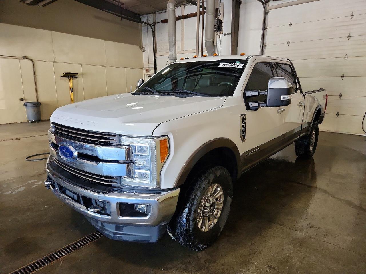 1FT8W3BT9HEF14843 · 2017 FORD F350