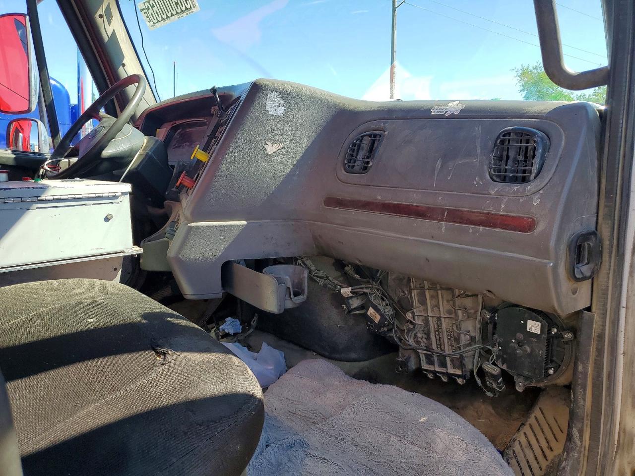1FVHG5BS0DDFB0926 · 2013 FREIGHTLINER 108SD · 8/12