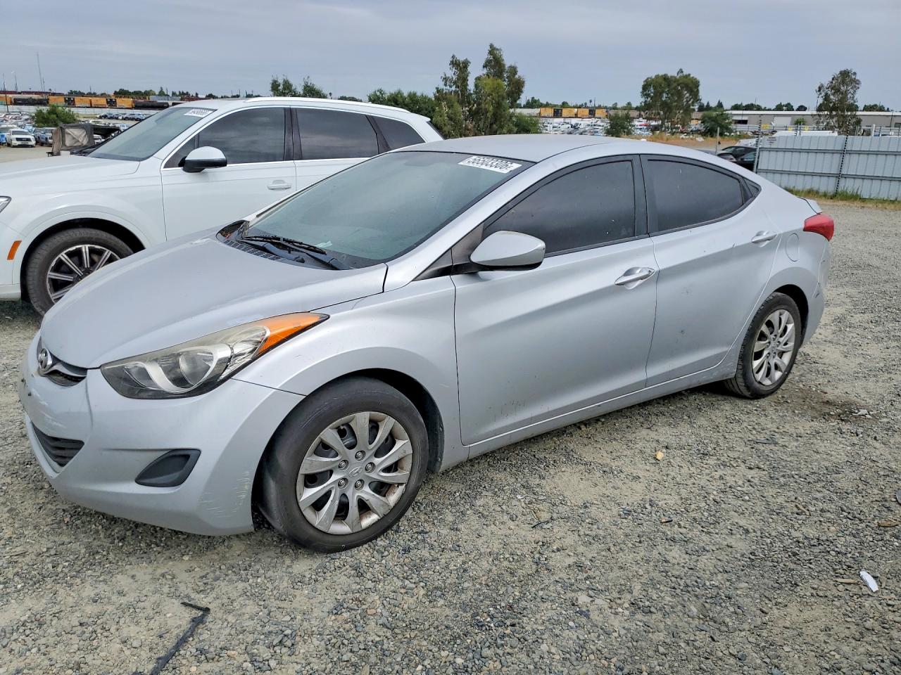 5NPDH4AE9BH033371 · 2011 HYUNDAI ELANTRA