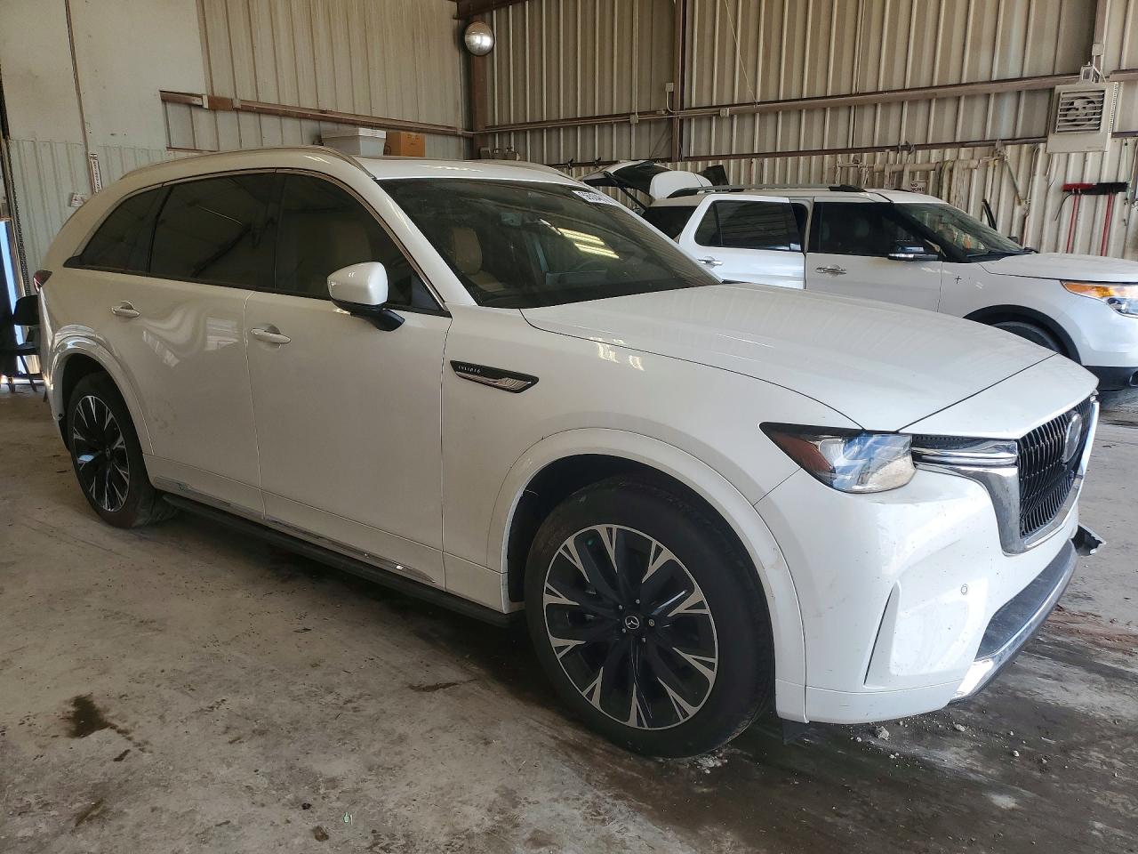JM3KKEHC7S1233778 · 2025 MAZDA CX-90 · 4/13
