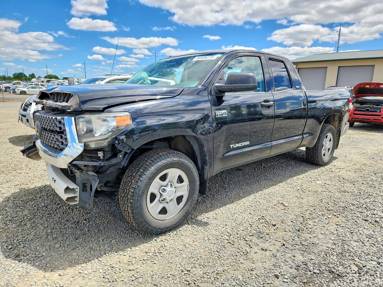 5TFUY5F10JX690865 · 2018 TOYOTA TUNDRA