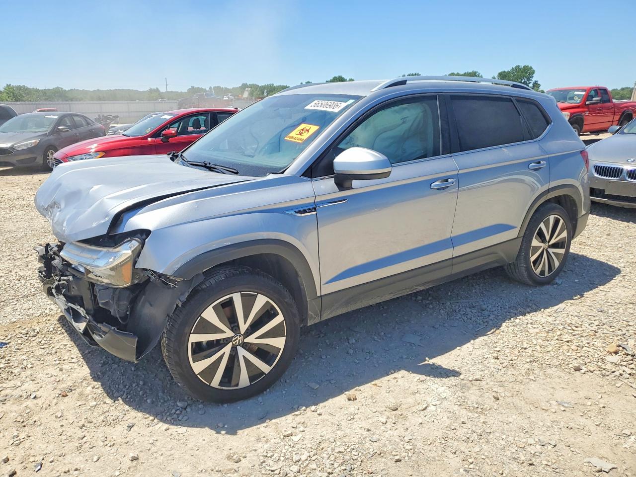 3VVRX7B22NM062953 · 2022 VOLKSWAGEN TAOS