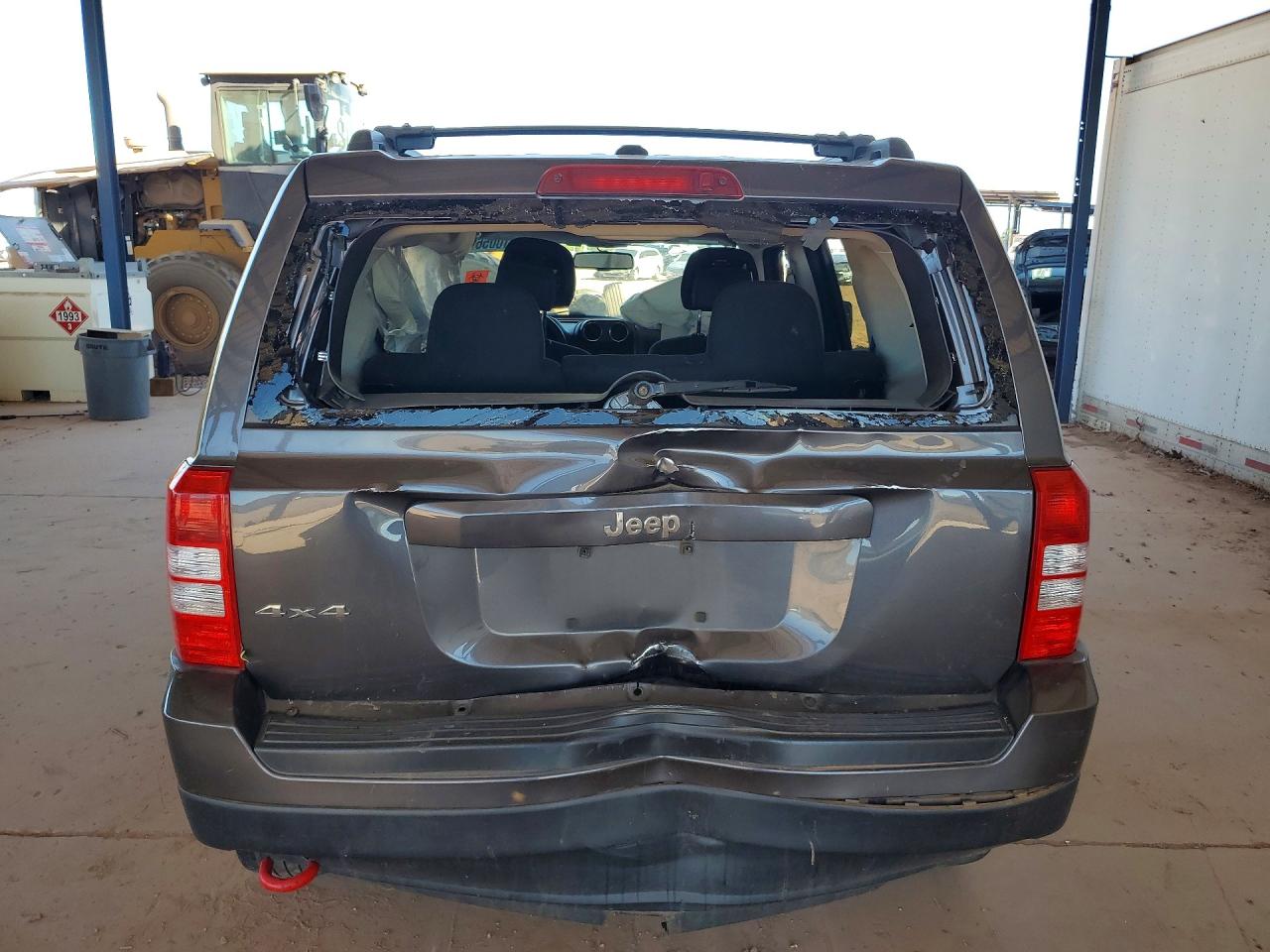 1C4NJRBB8HD135902 · 2017 JEEP PATRIOT · 6/12