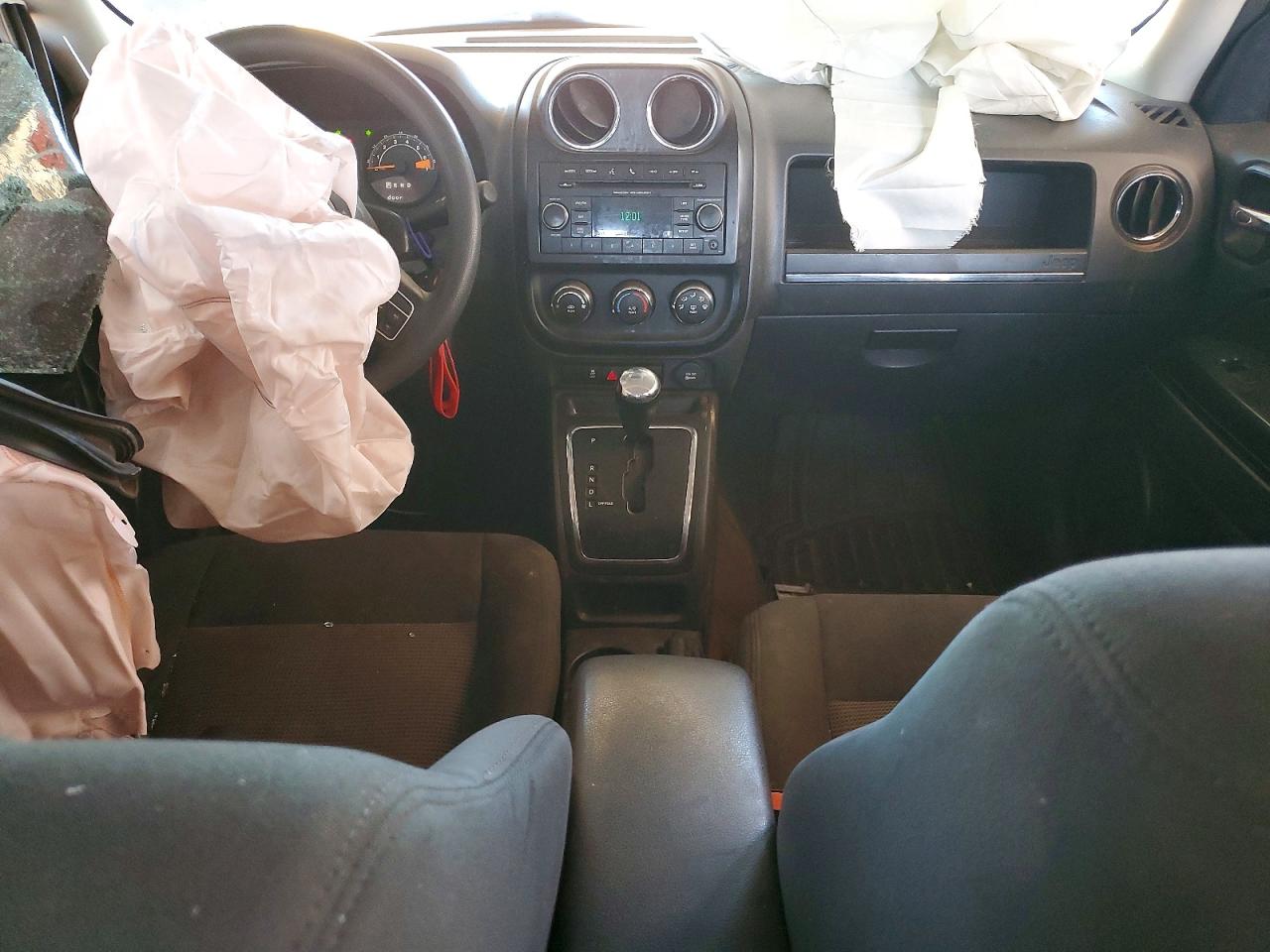 1C4NJRBB8HD135902 · 2017 JEEP PATRIOT · 8/12