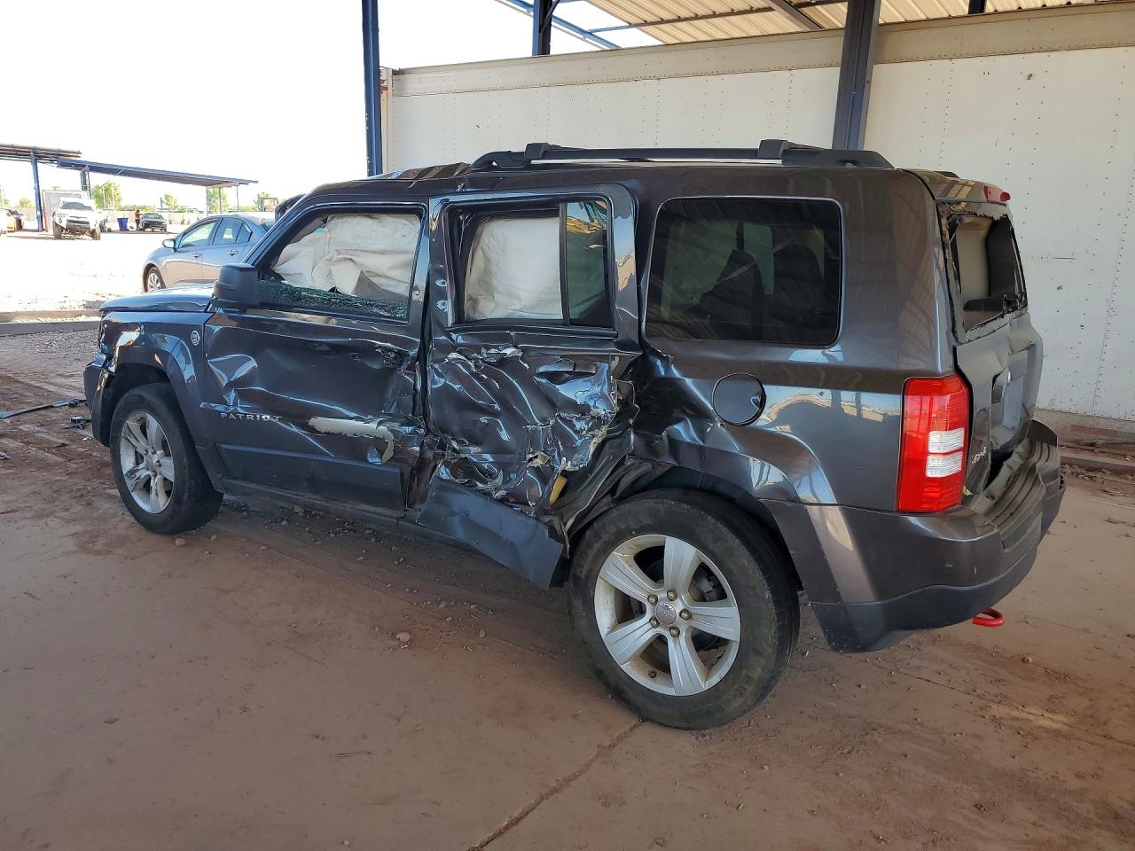 1C4NJRBB8HD135902 · 2017 JEEP PATRIOT · 2/12