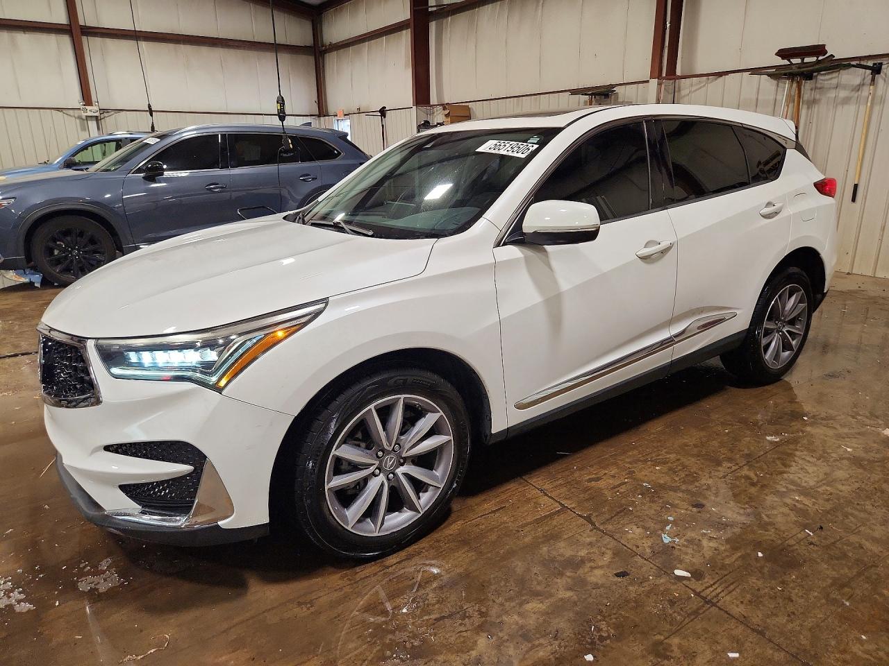 5J8TC2H5XLL008935 · 2020 ACURA RDX