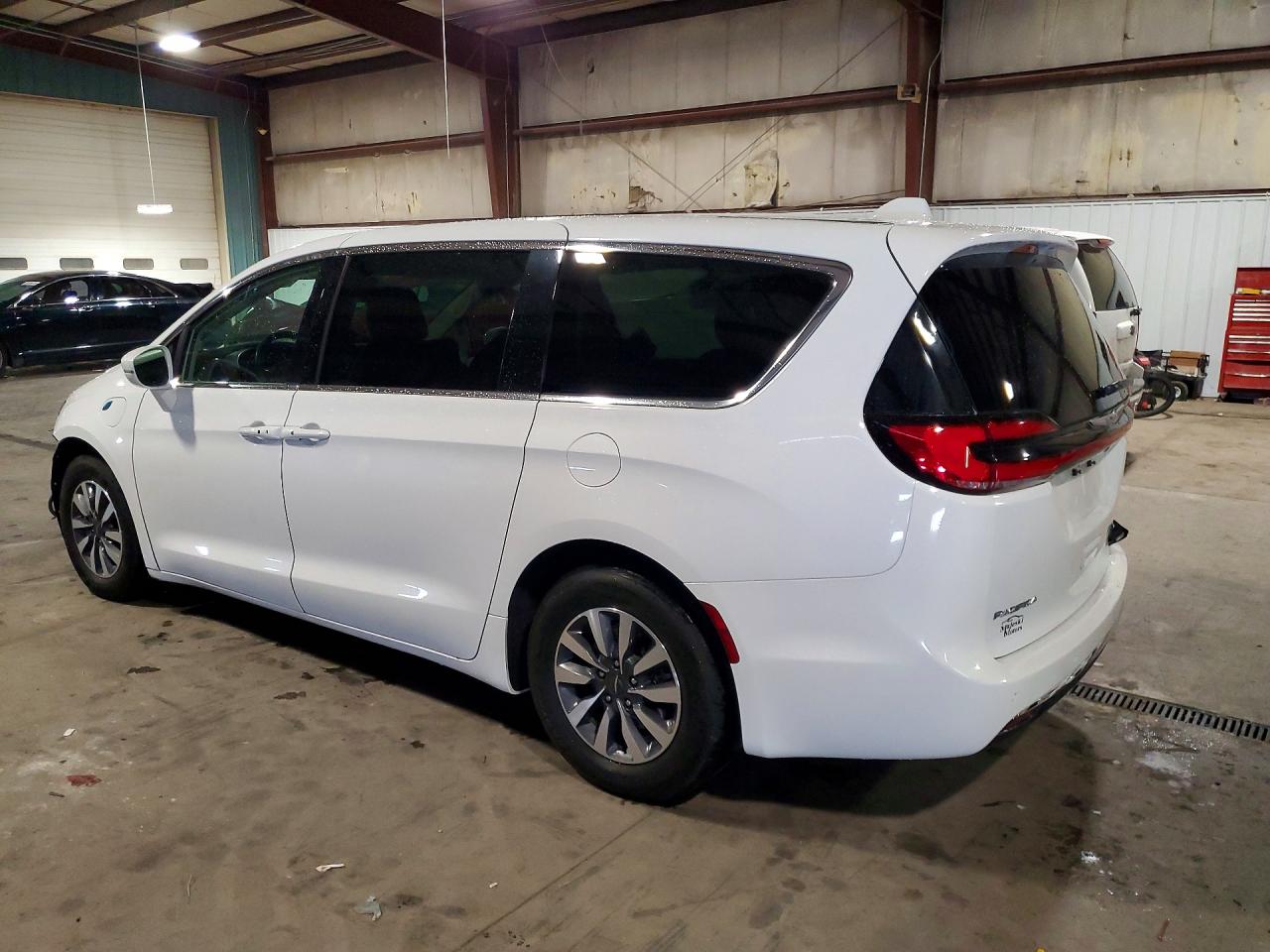 2C4RC1L71NR139600 · 2022 CHRYSLER PACIFICA · 2/14