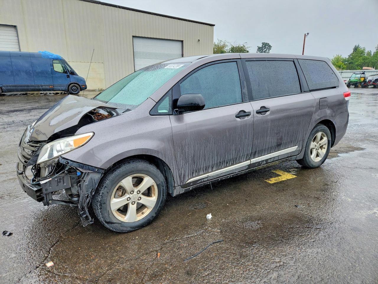 5TDZK3DC6CS206299 · 2012 TOYOTA SIENNA