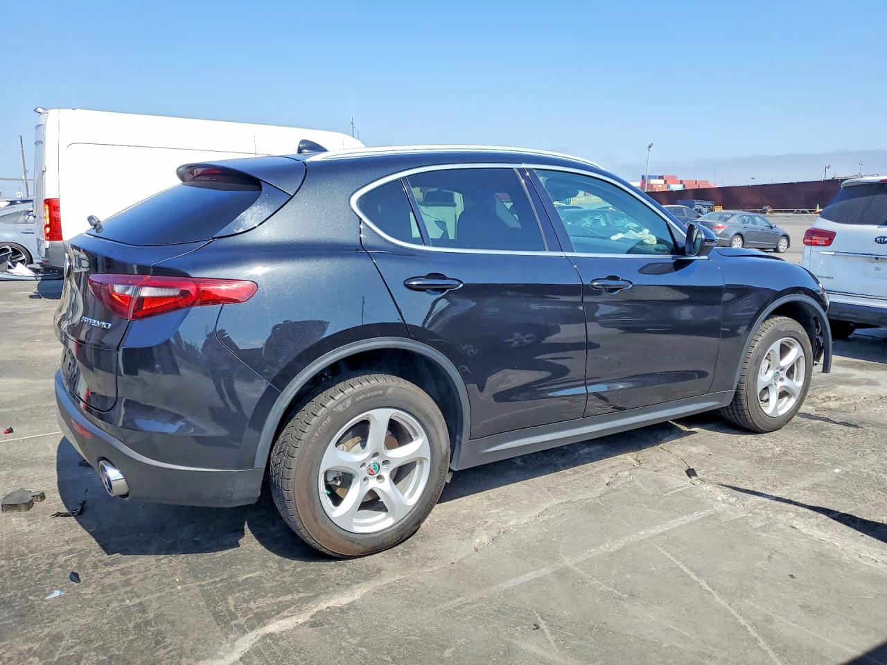 ZASPAJAN6L7C88508 · 2020 ALFA ROMEO STELVIO · 3/13