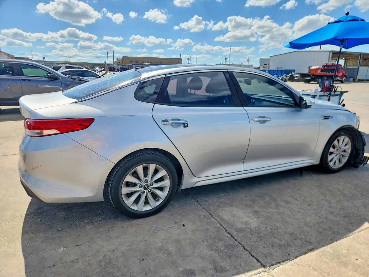 5XXGU4L31GG070373 · 2016 KIA OPTIMA · 3/13