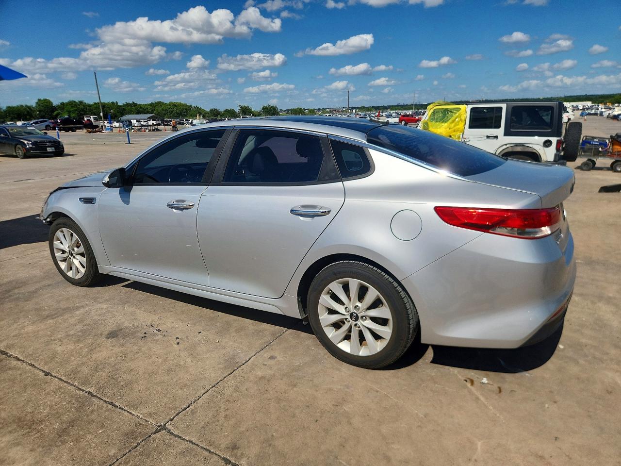 5XXGU4L31GG070373 · 2016 KIA OPTIMA · 2/13