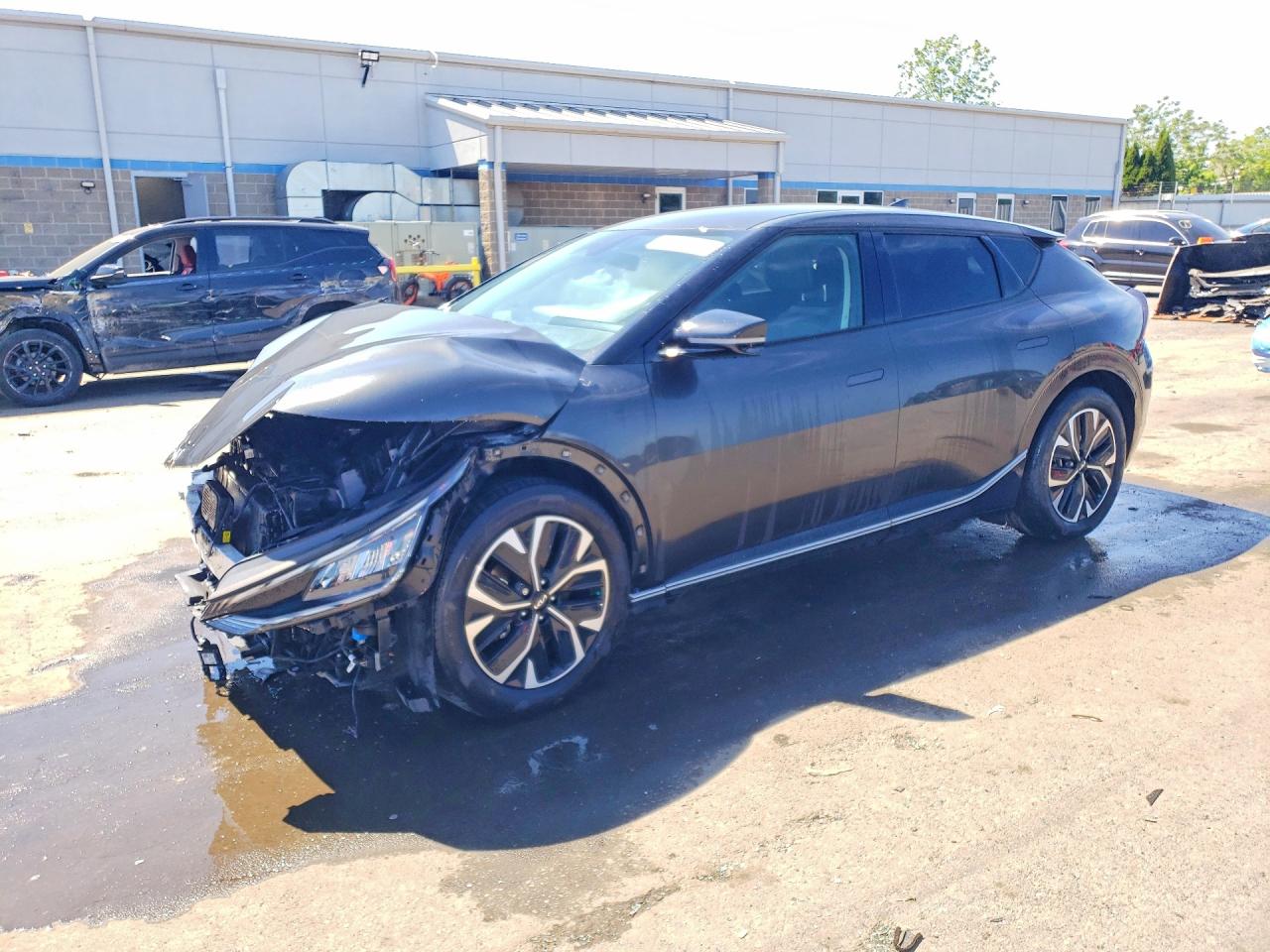 KNDC3DLCXN5070763 · 2022 KIA EV6