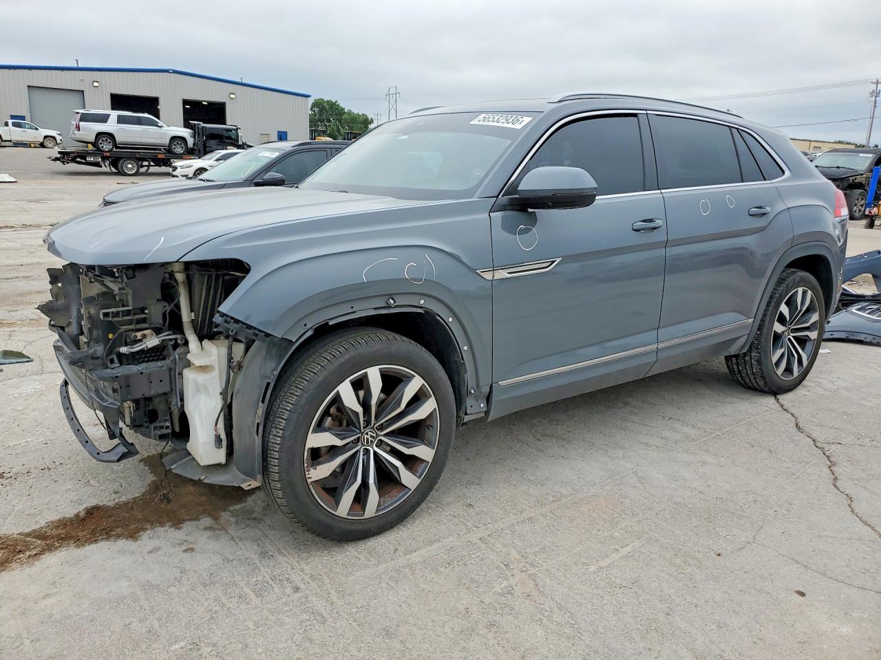 1V2RE2CA8LC220030 · 2020 VOLKSWAGEN ATLAS CROSS SPORT