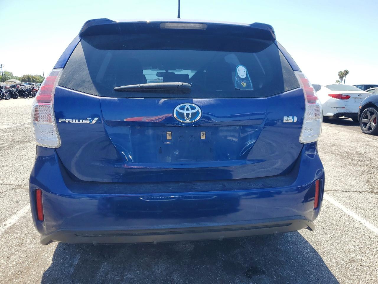 JTDZN3EU2HJ070997 · 2017 TOYOTA PRIUS V · 6/13