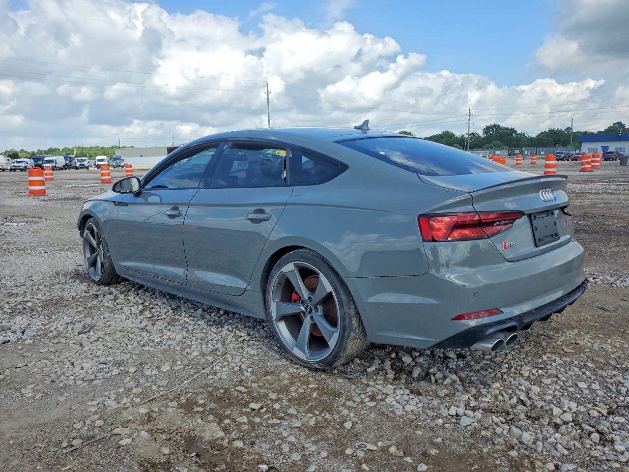WAUB4CF53KA094371 · 2019 AUDI S5 · 2/12