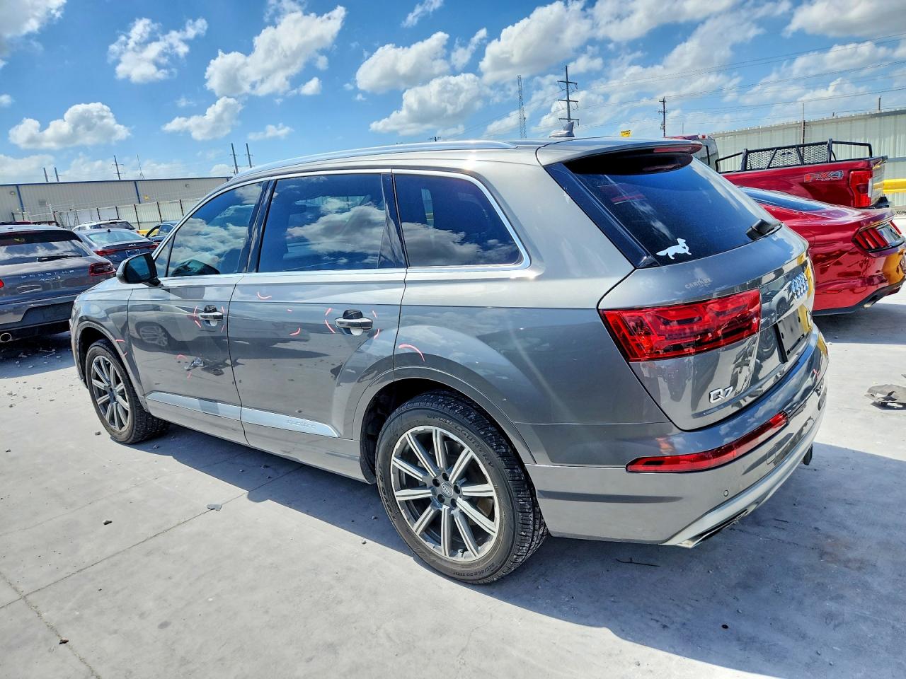 WA1LAAF76HD058729 · 2017 AUDI Q7 · 2/14